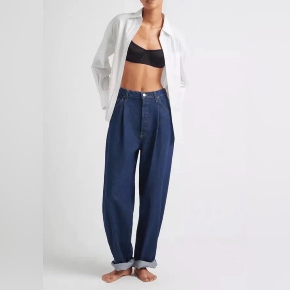 NWT Mother Snacks! Pleated Fun Dip Puddle Jeans Cold Brew Dark Wash size 26